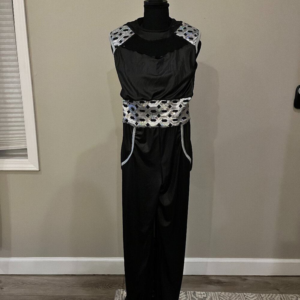 ONE PIECE Black and Silver: Suit
